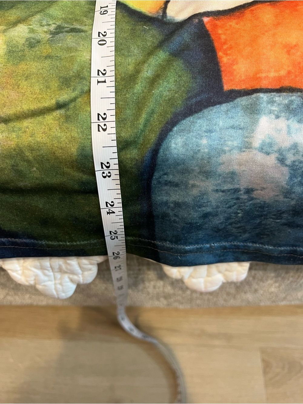 READ description for callout Abstract Portrait Long-Sleeve Top Multicolor - Picture 6 of 8
